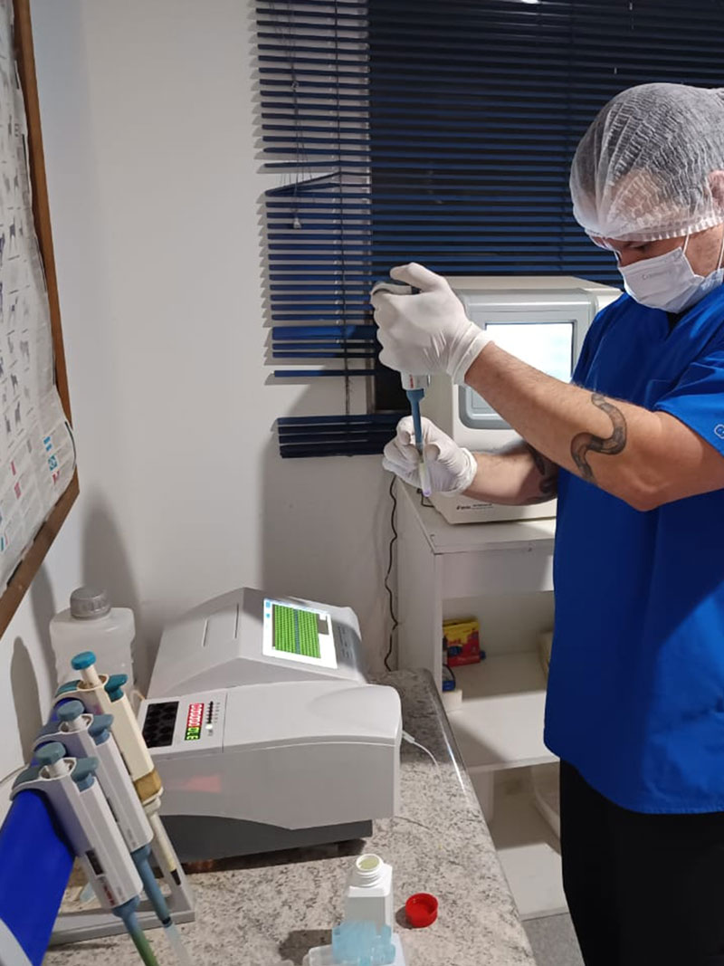 Laboratorio Cl&iacute;nico